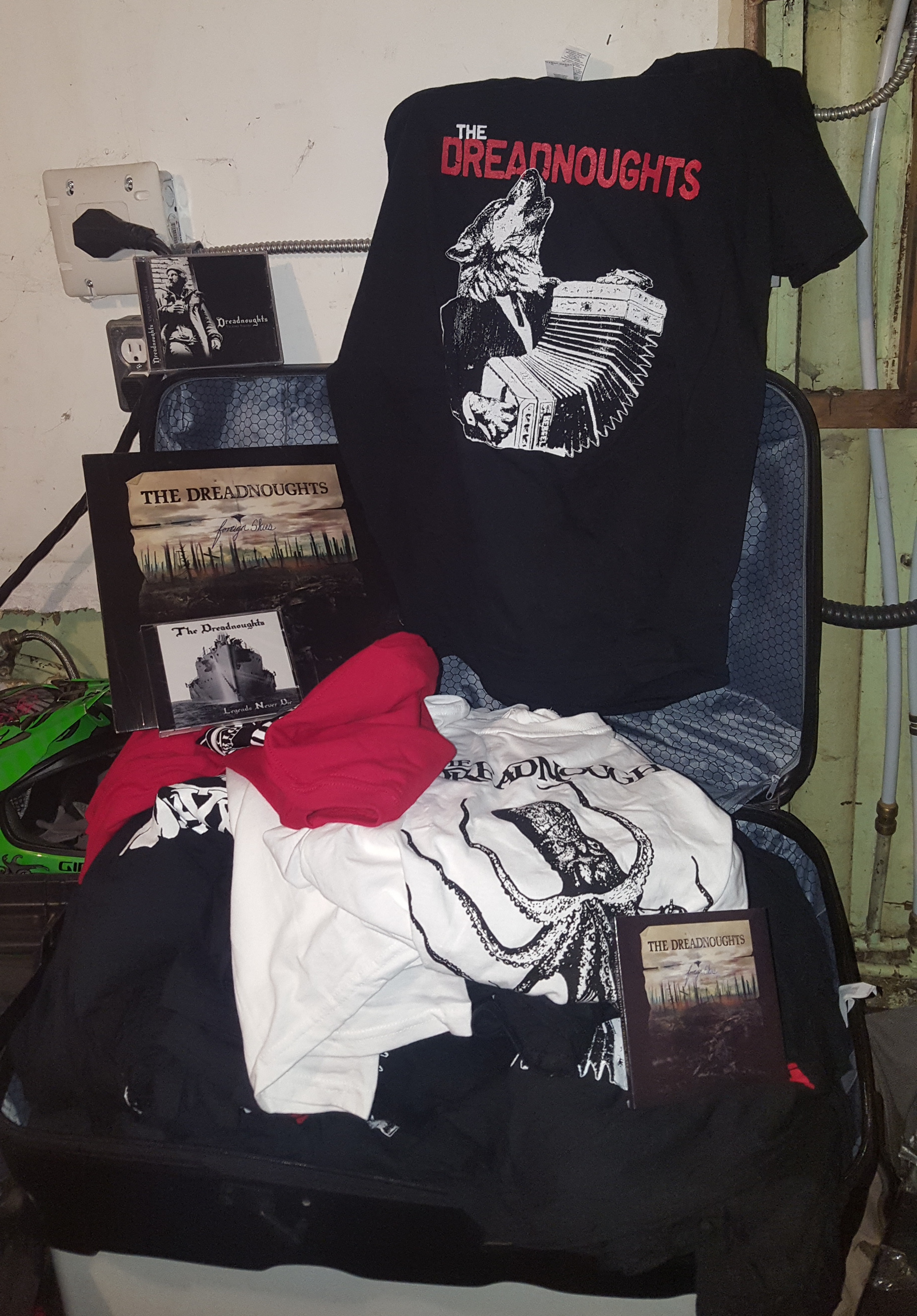 Merch_2